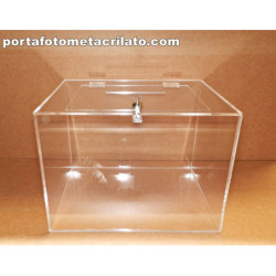 Urna con llave